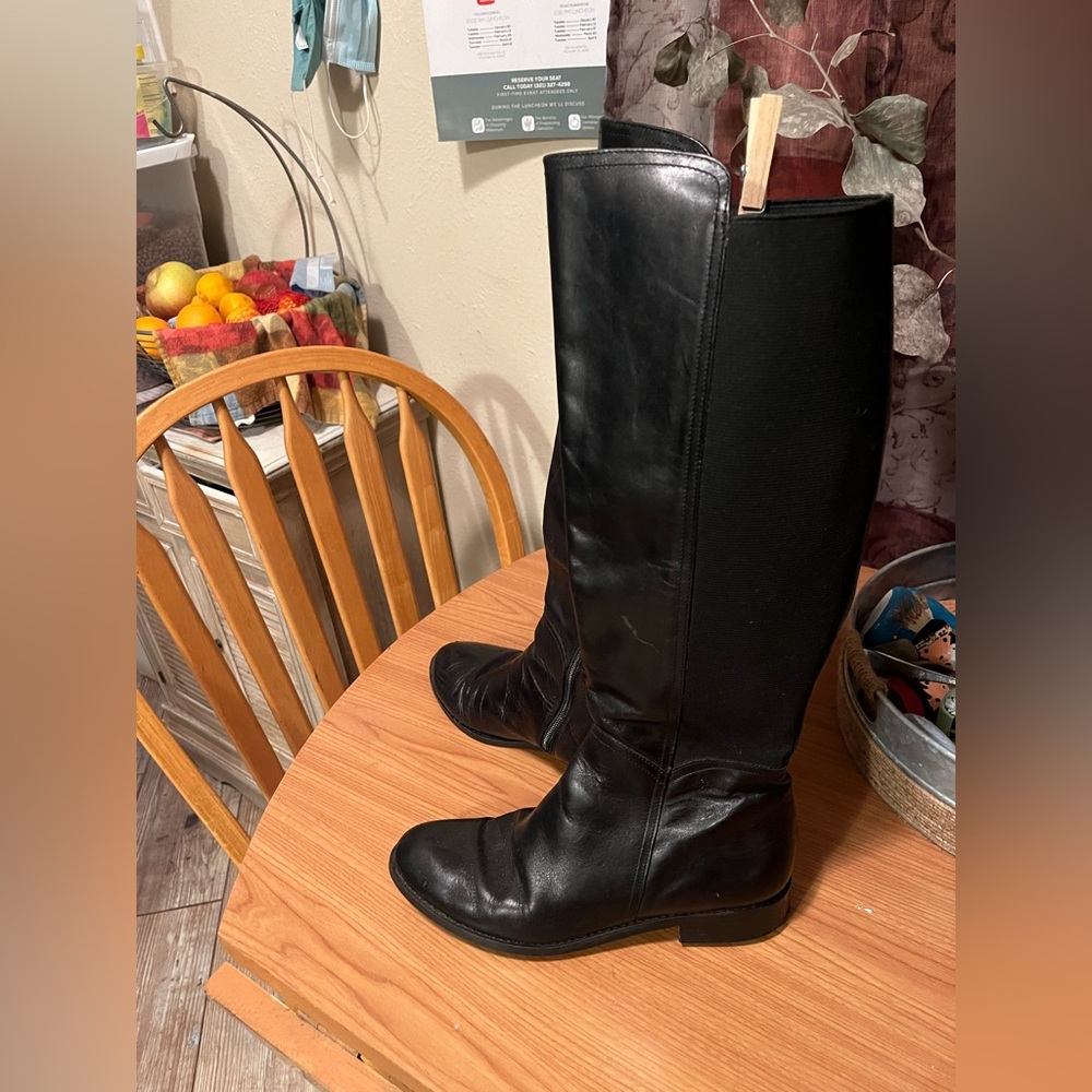 Black leather boots size 7